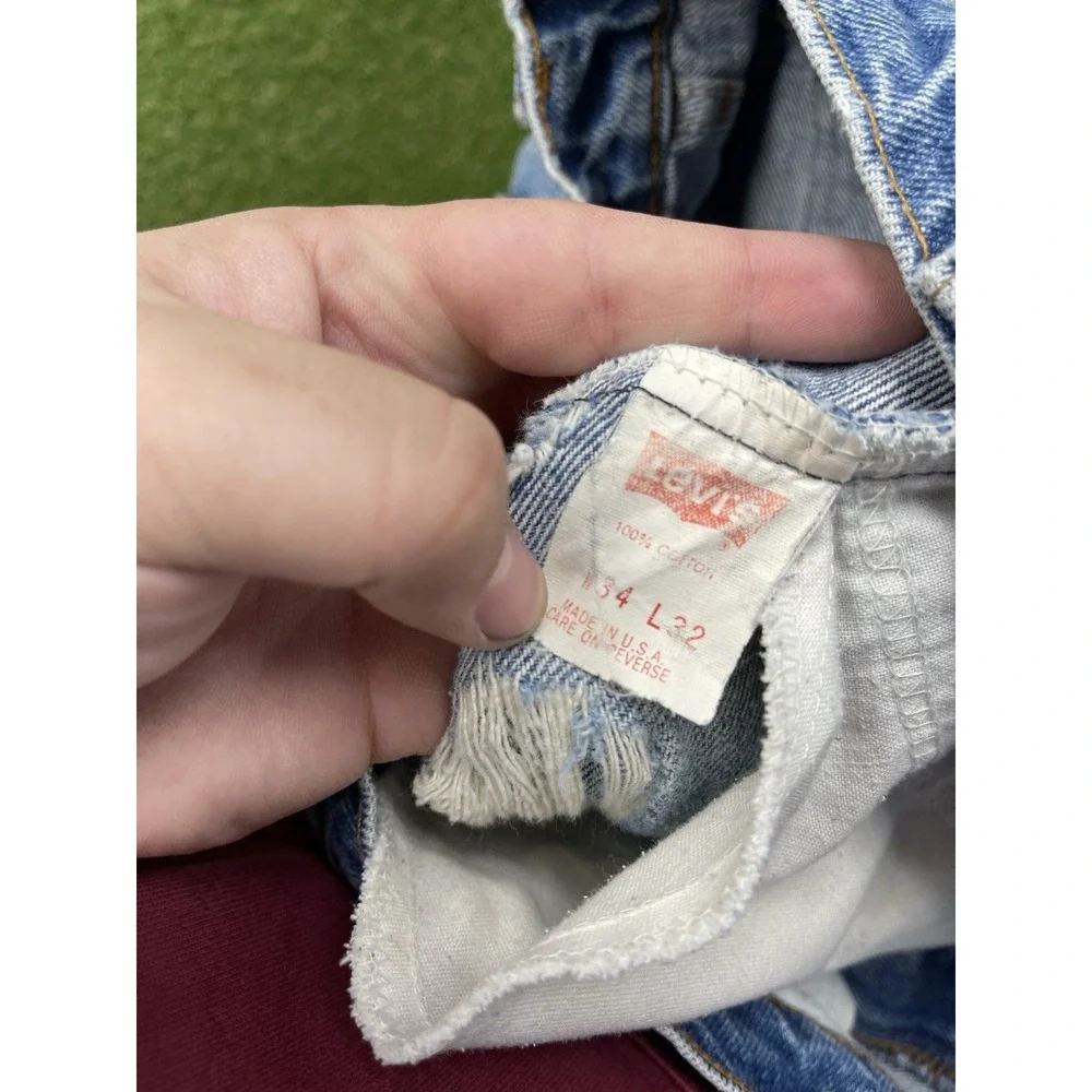 Levis shop confidence